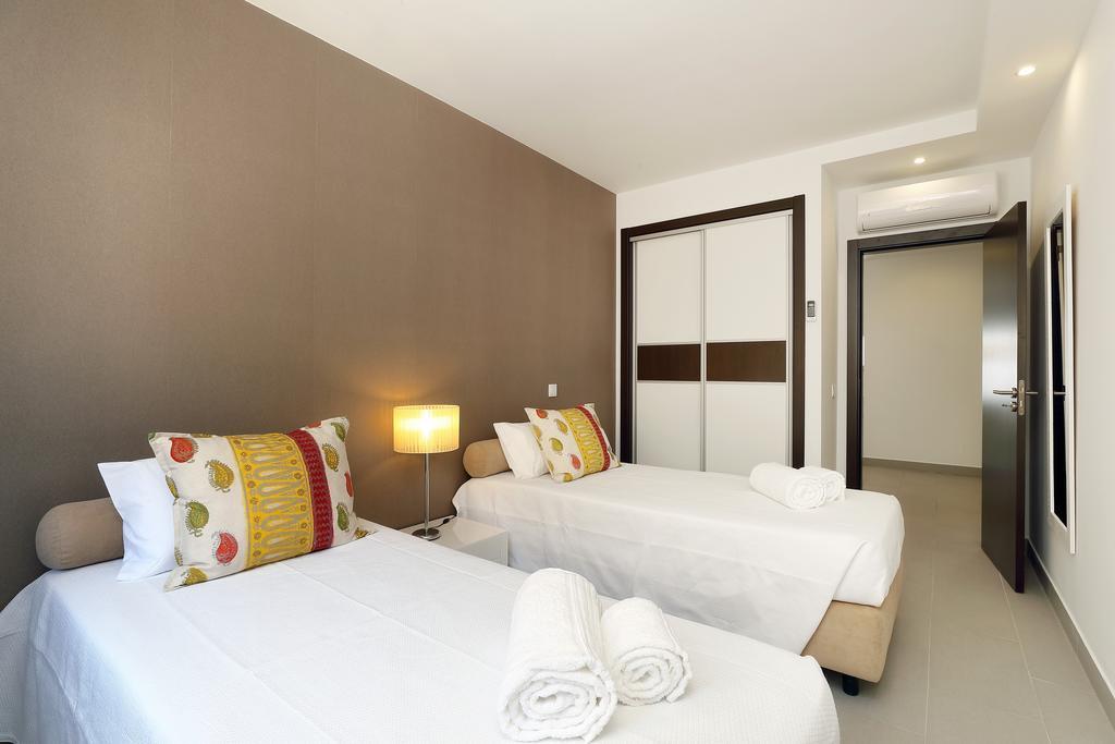 Original 3 Bedroom Downtown Albufeira Kültér fotó